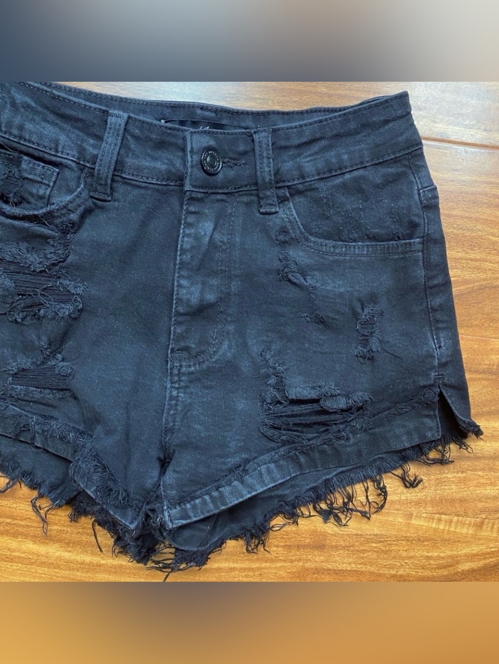 KanCan Womens Faded Black Midrise Distressed Cotton Denim Shorts Size 3 Casual - Picture 4 of 15